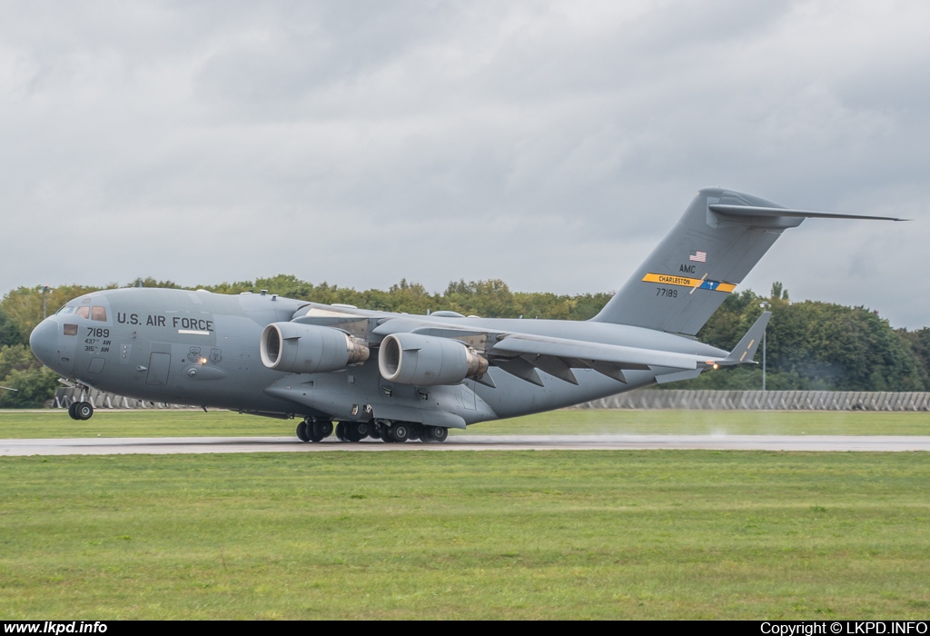 USAF – McDonnell Douglas C-17A Globemaster 07-7189