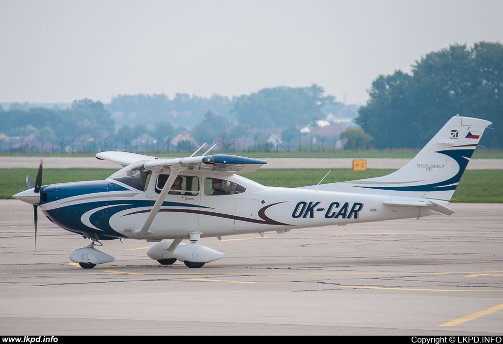 Private/Soukrom – Cessna T182T OK-CAR