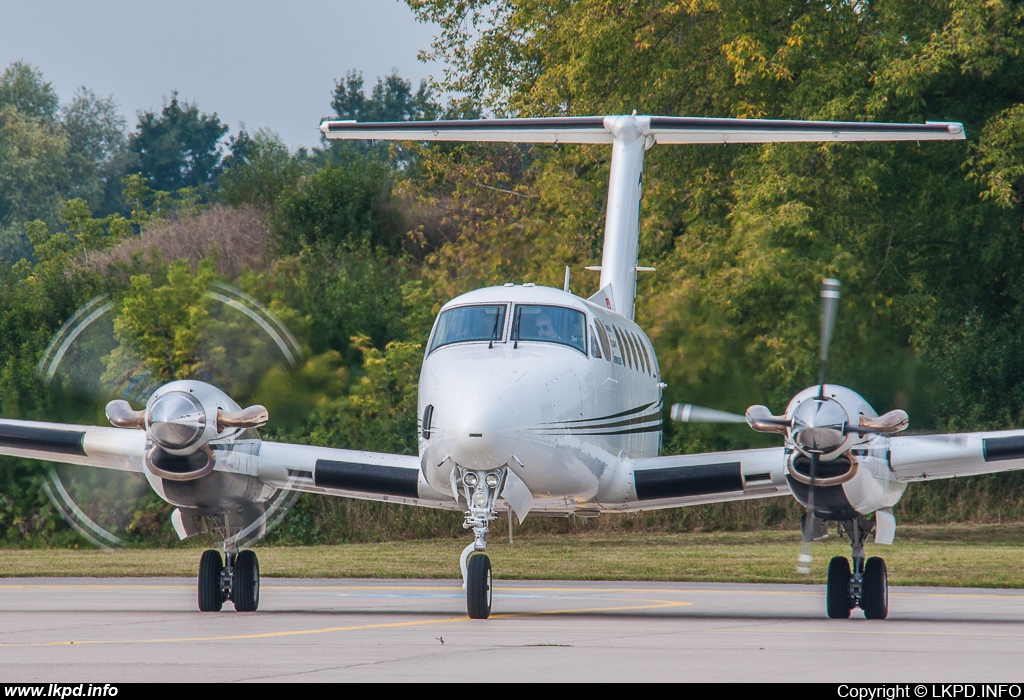 Swiss Flight Services – Beech 200 HB-GLB