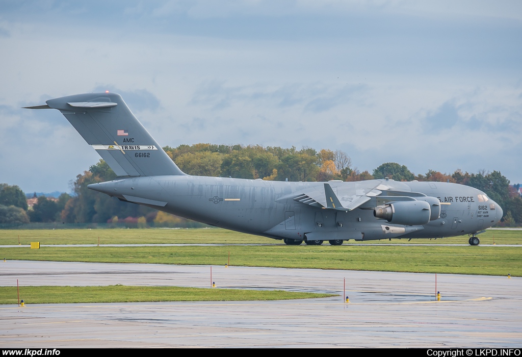 USAF – McDonnell Douglas C-17A Globemaster 06-6162