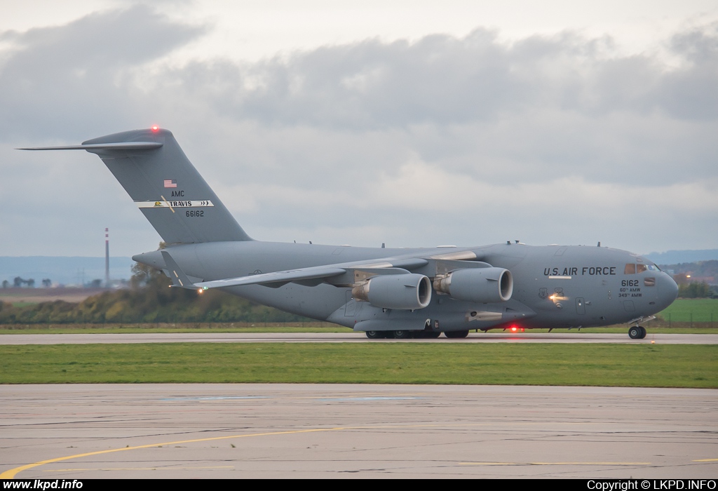 USAF – McDonnell Douglas C-17A Globemaster 06-6162