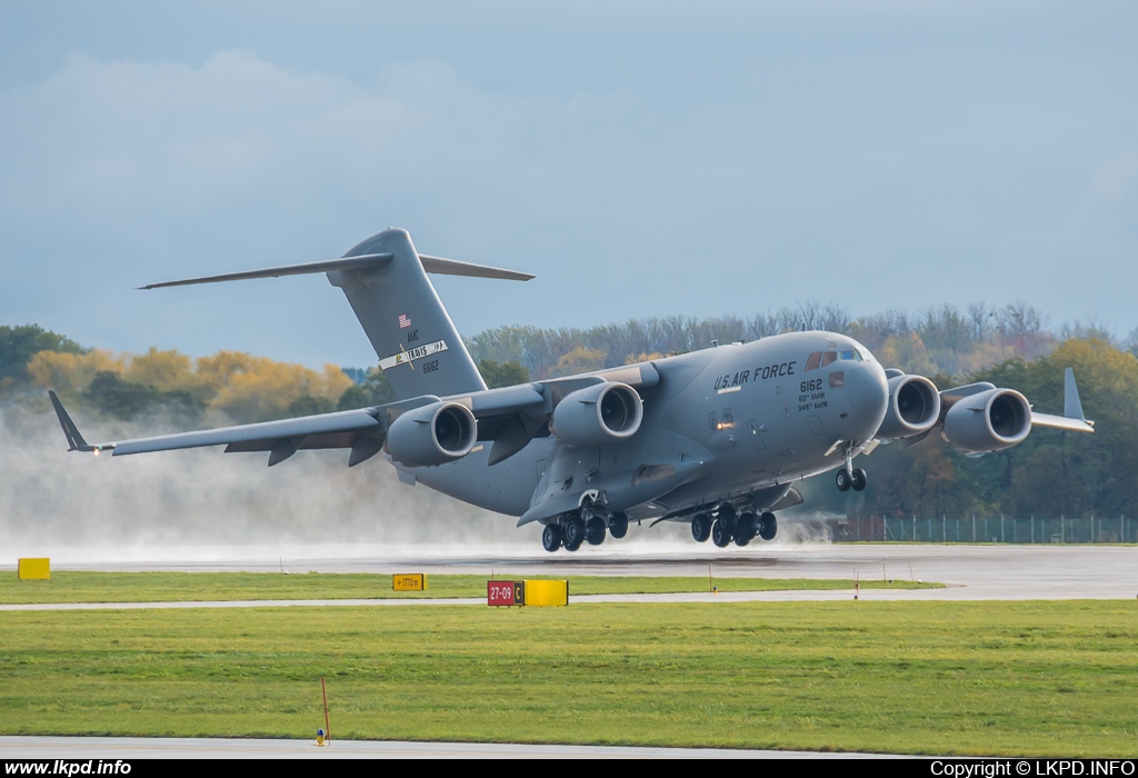 USAF – McDonnell Douglas C-17A Globemaster 06-6162