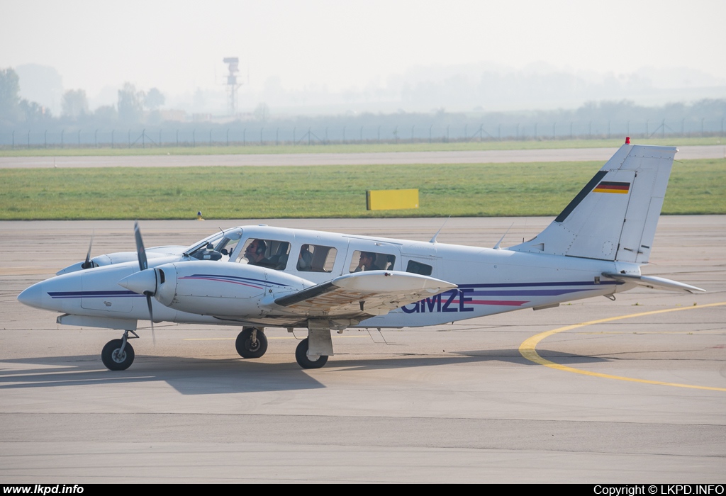 Private/Soukrom – Piper PA-34-200T Seneca II D-GMZE