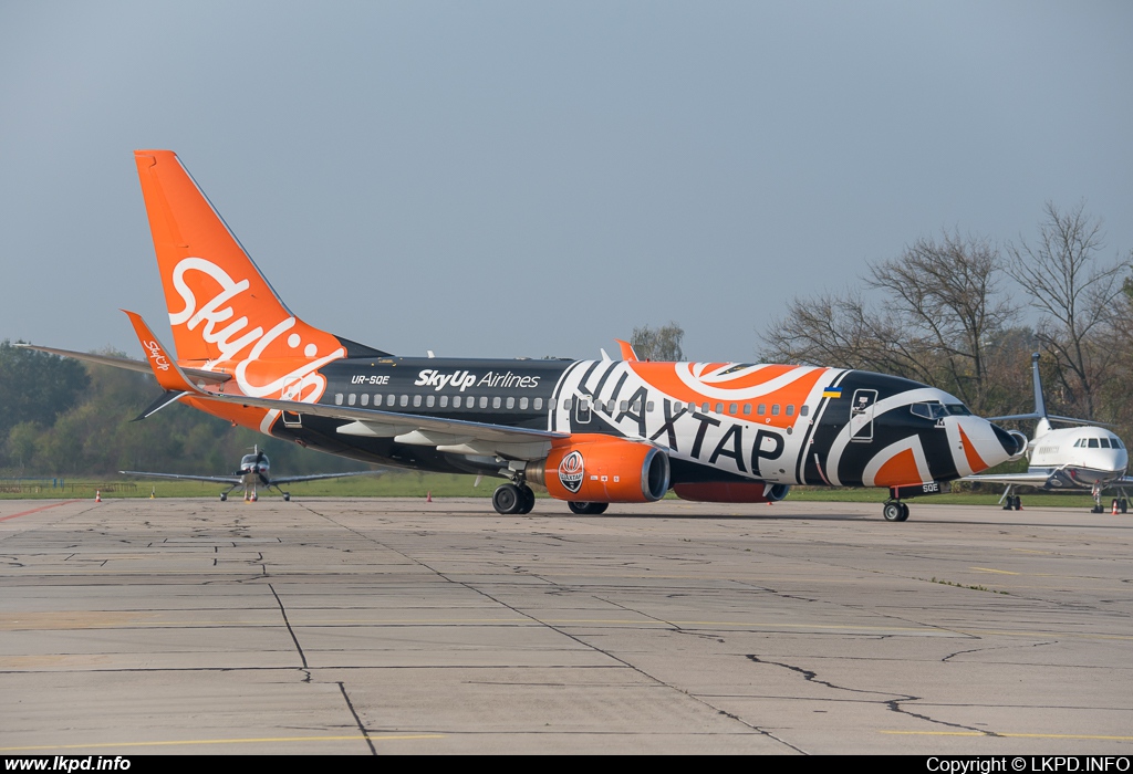 SkyUp – Boeing B737-75C UR-SQE