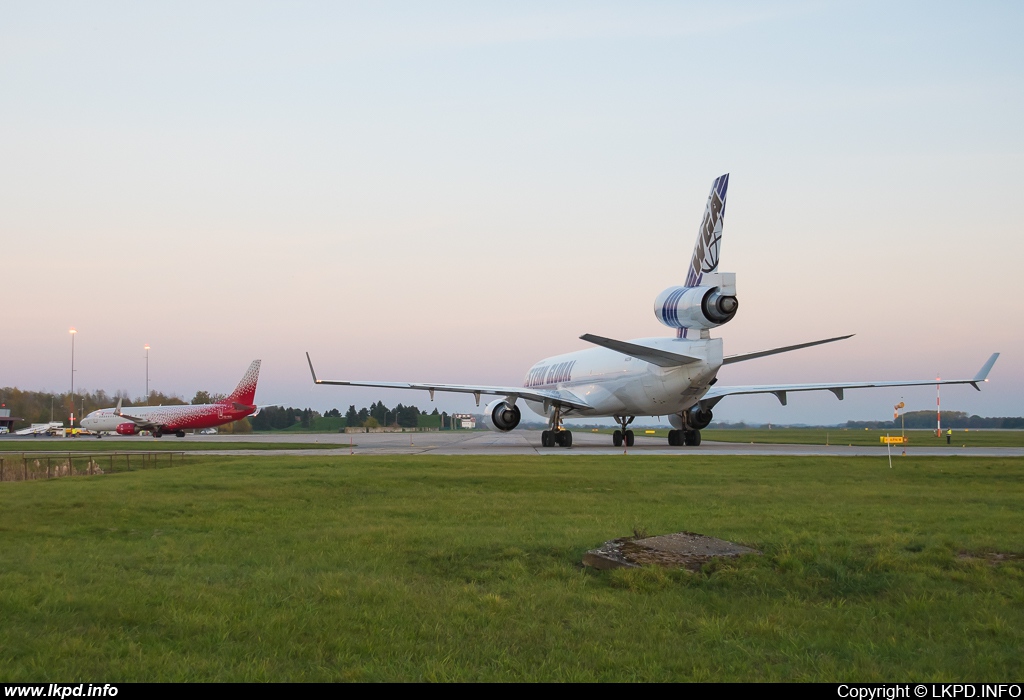 Western Global Airlines – McDonnell Douglas MD-11F N412SN