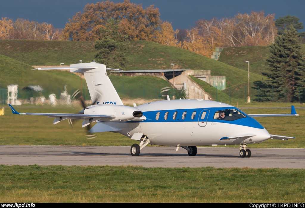 Air Ailes – Piaggio P-180 Avanti II F-HTRY