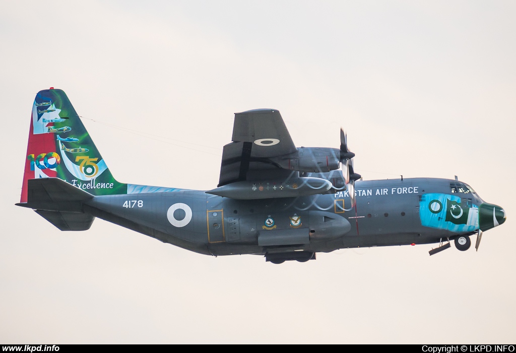 Pakistan Air Force – Lockheed C-130E Hercules 4178