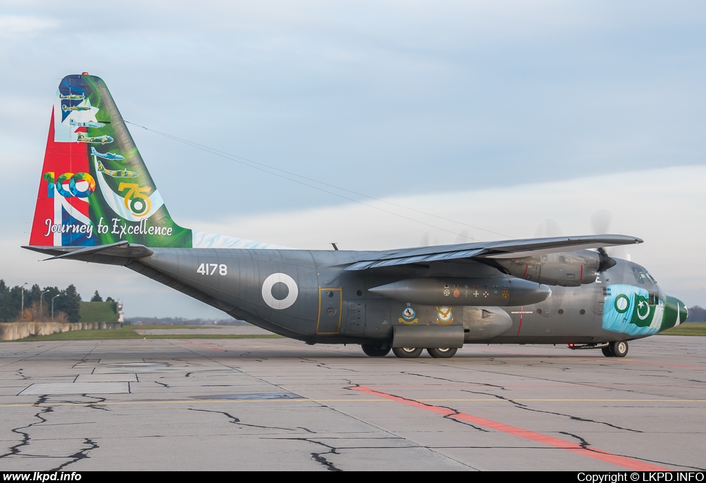 Pakistan Air Force – Lockheed C-130E Hercules 4178