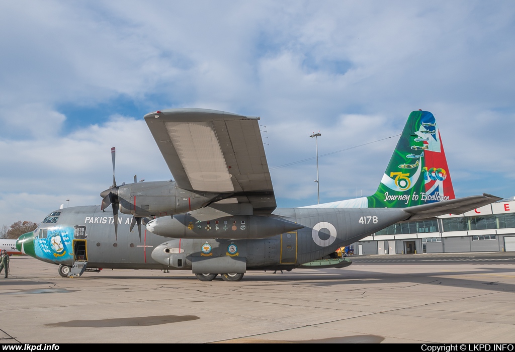 Pakistan Air Force – Lockheed C-130E Hercules 4178