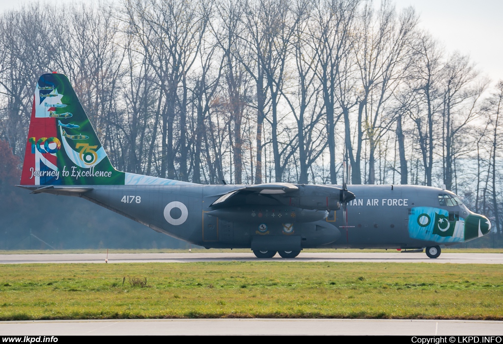 Pakistan Air Force – Lockheed C-130E Hercules 4178