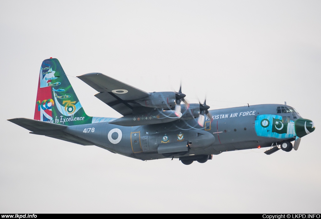 Pakistan Air Force – Lockheed C-130E Hercules 4178