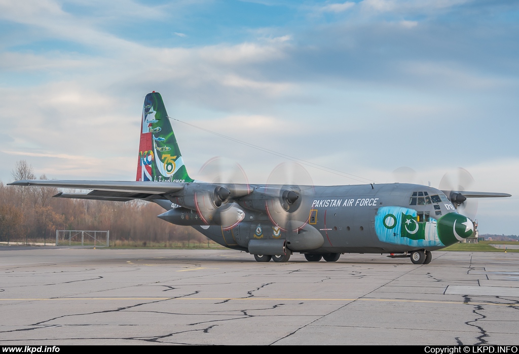 Pakistan Air Force – Lockheed C-130E Hercules 4178