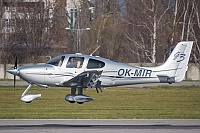 Private/Soukrom – Cirrus SR22-G3 OK-MIR