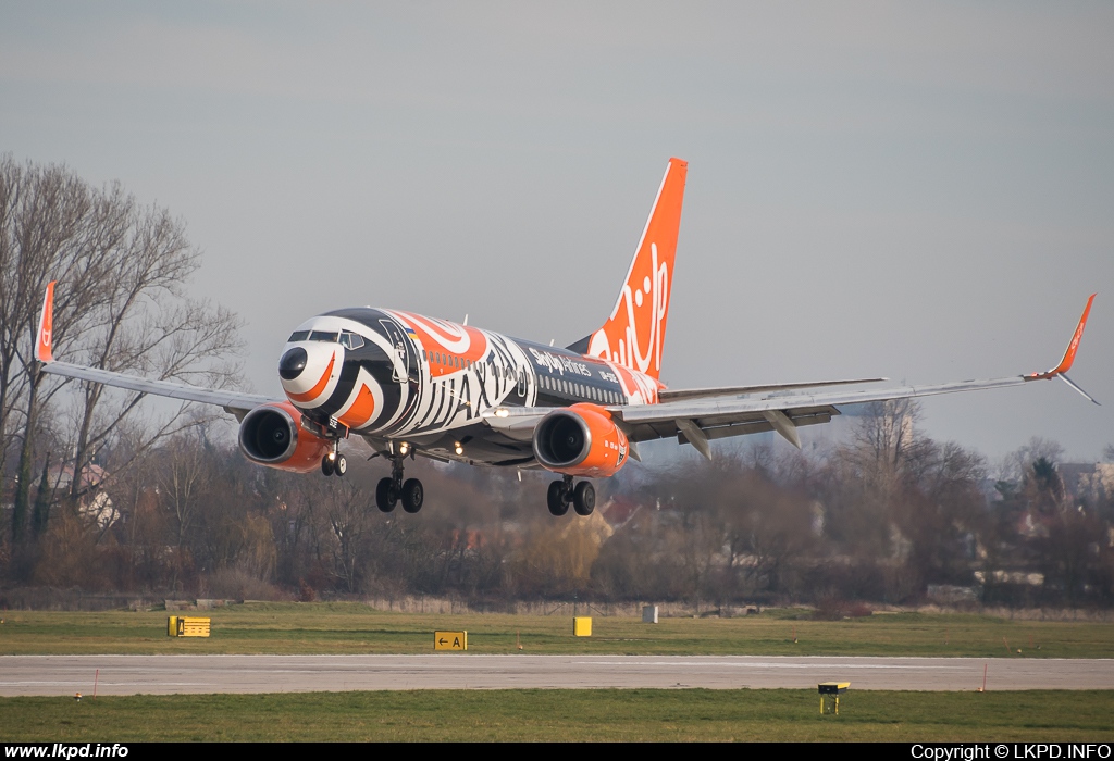 SkyUp – Boeing B737-75C UR-SQE