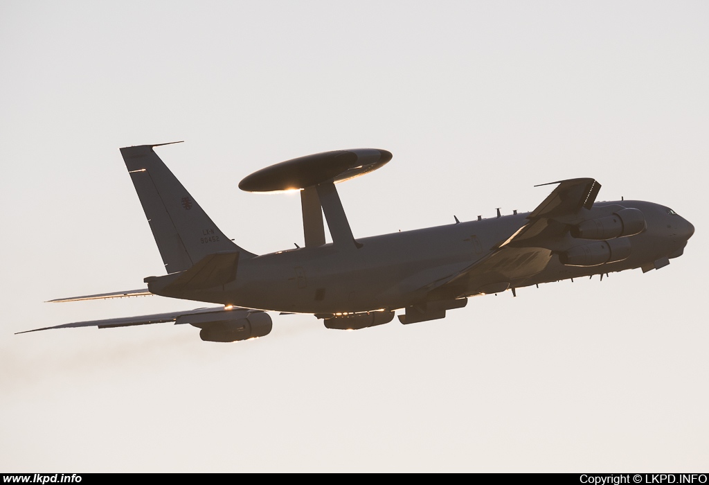 NATO – Boeing E-3A AWACS LX-N90452