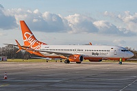 SkyUp – Boeing B737-8Z0 UR-SQG