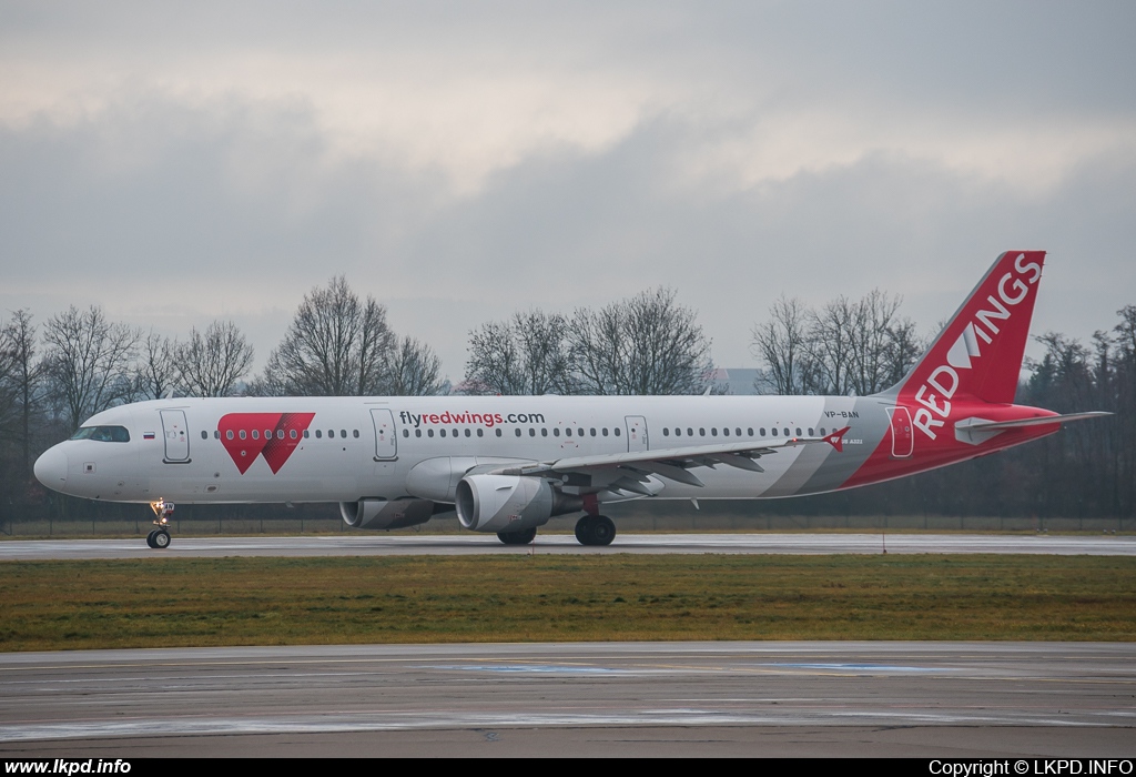 Red Wings – Airbus A321-211 VP-BAN