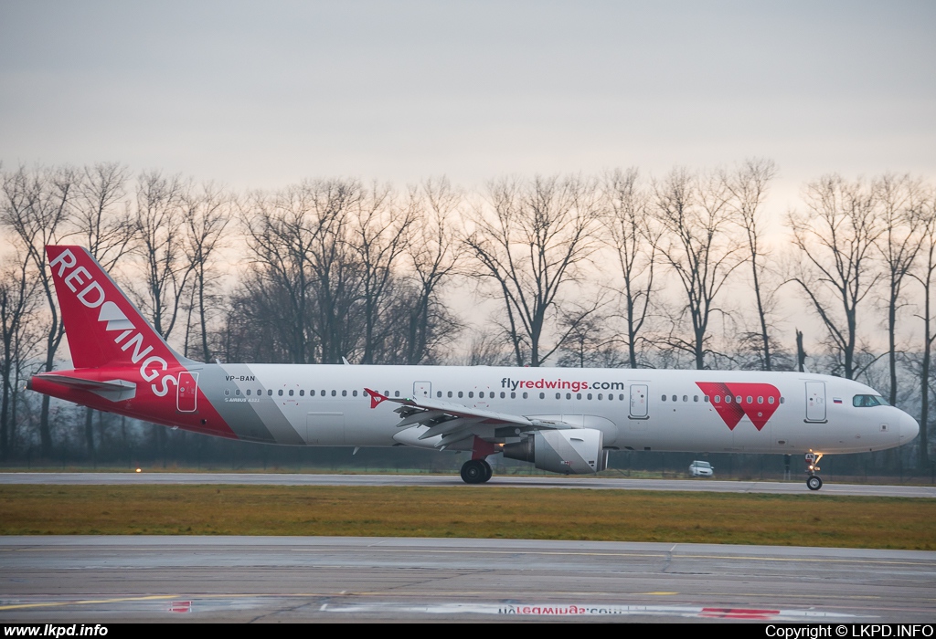 Red Wings – Airbus A321-211 VP-BAN