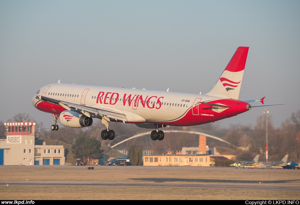 Red Wings – Airbus A321-231 VP-BRM