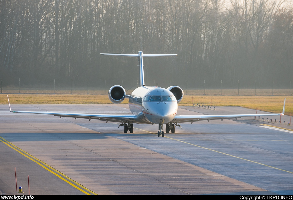 VistaJet – Bombardier Challenger 850 9H-ILA