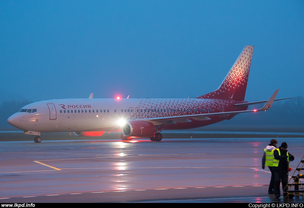 Rossia – Boeing B737-8LJ VQ-BWJ