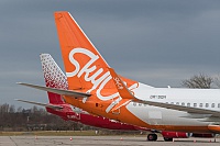 SkyUp – Boeing B737-86Q UR-SQH