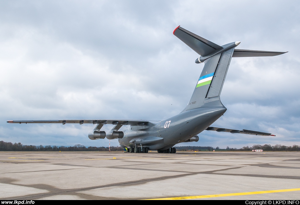 Uzbekistan Air Force – Iljuin IL-76MD UK-76007