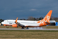 SkyUp – Boeing B737-8H6 UR-SQF