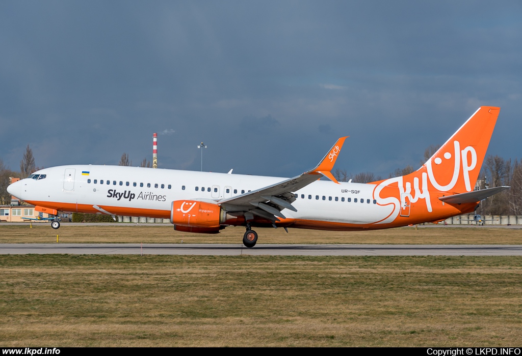 SkyUp – Boeing B737-8H6 UR-SQF