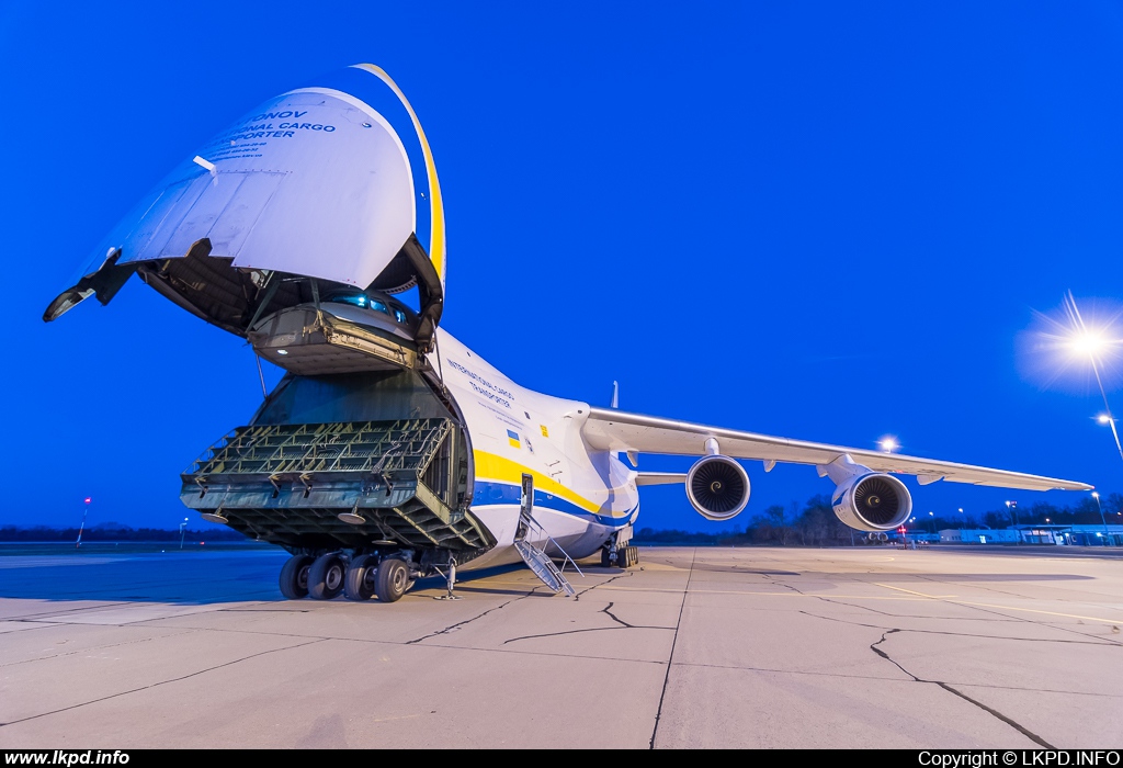 Antonov Design Bureau – Antonov AN-124-100M UR-82008