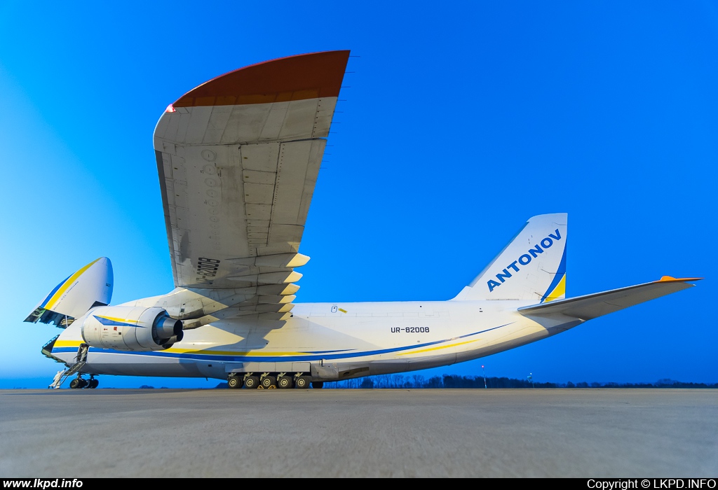 Antonov Design Bureau – Antonov AN-124-100M UR-82008