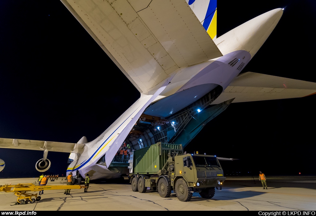 Antonov Design Bureau – Antonov AN-124-100M UR-82008