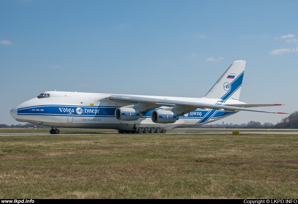 Volga-Dnepr Airlines – Antonov AN-124-100 RA-82078