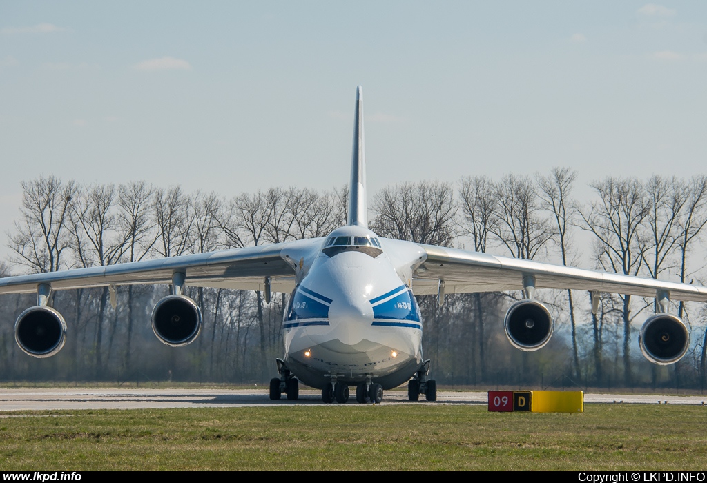 Volga-Dnepr Airlines – Antonov AN-124-100 RA-82078