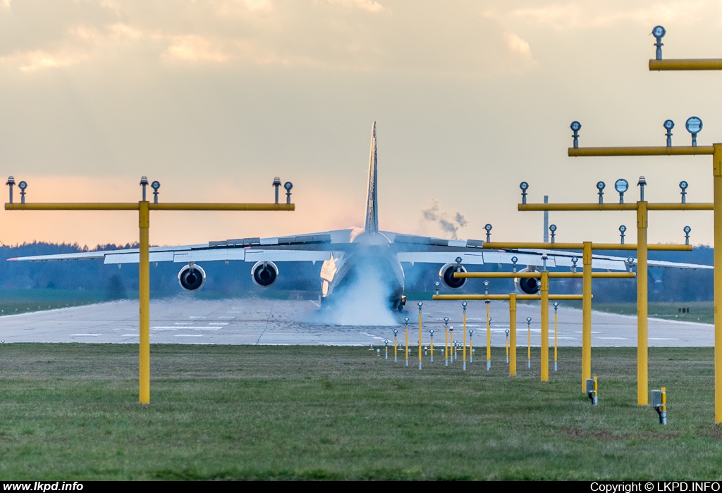 Antonov Design Bureau – Antonov AN-124-100M-150 UR-82072