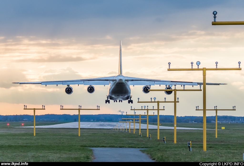 Antonov Design Bureau – Antonov AN-124-100M-150 UR-82072