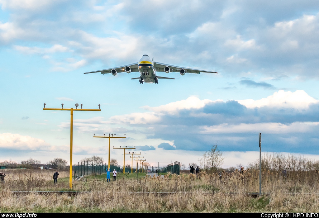 Antonov Design Bureau – Antonov AN-124-100M-150 UR-82072