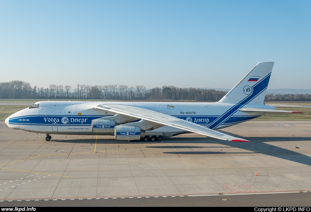 Volga-Dnepr Airlines – Antonov AN-124-100 RA-82078