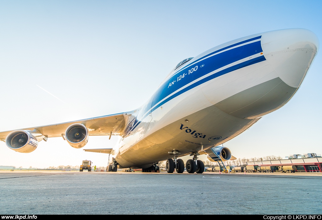 Volga-Dnepr Airlines – Antonov AN-124-100 RA-82078