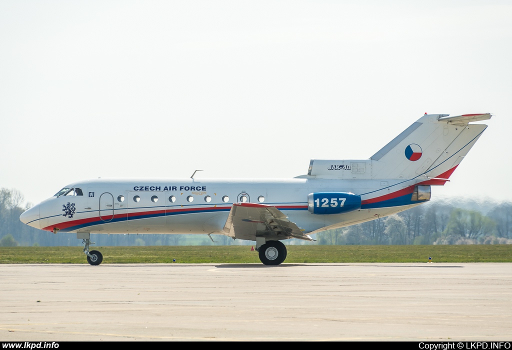 Czech Air Force – Yakovlev YAK-40 1257