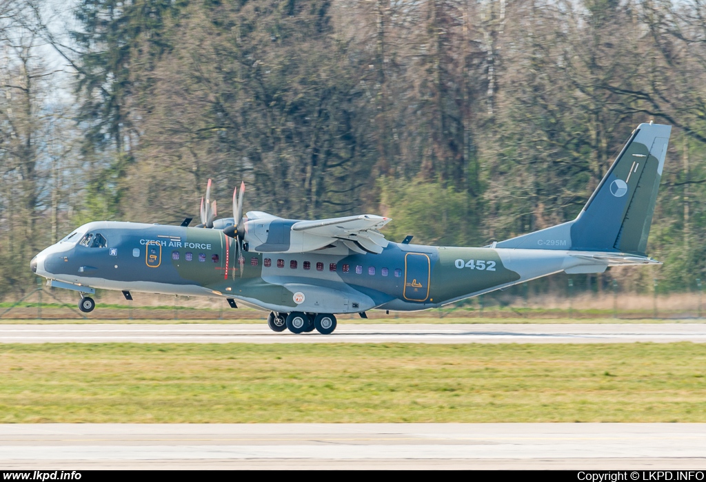 Czech Air Force – CASA C-295M 0452