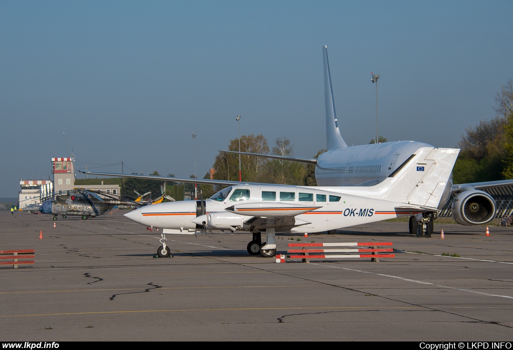 Primis – Cessna C402B OK-MIS