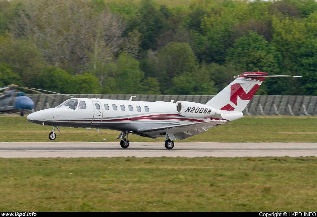 Private/Soukrom – Cessna C525B CJ3 N2006M