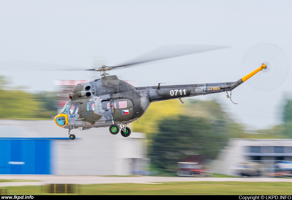 LOM-CLV – Mil Mi-2 0711