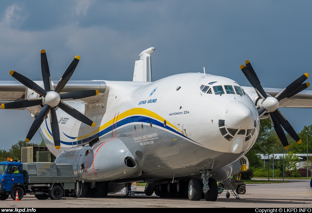 Antonov Design Bureau – Antonov AN-22A UR-09307