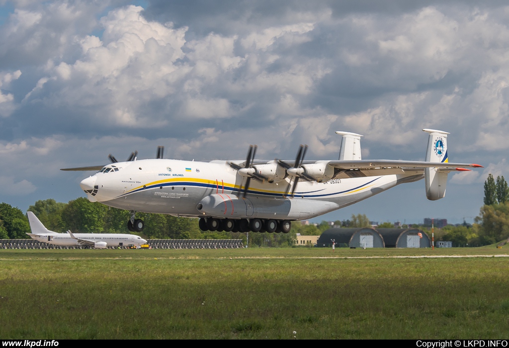 Antonov Design Bureau – Antonov AN-22A UR-09307