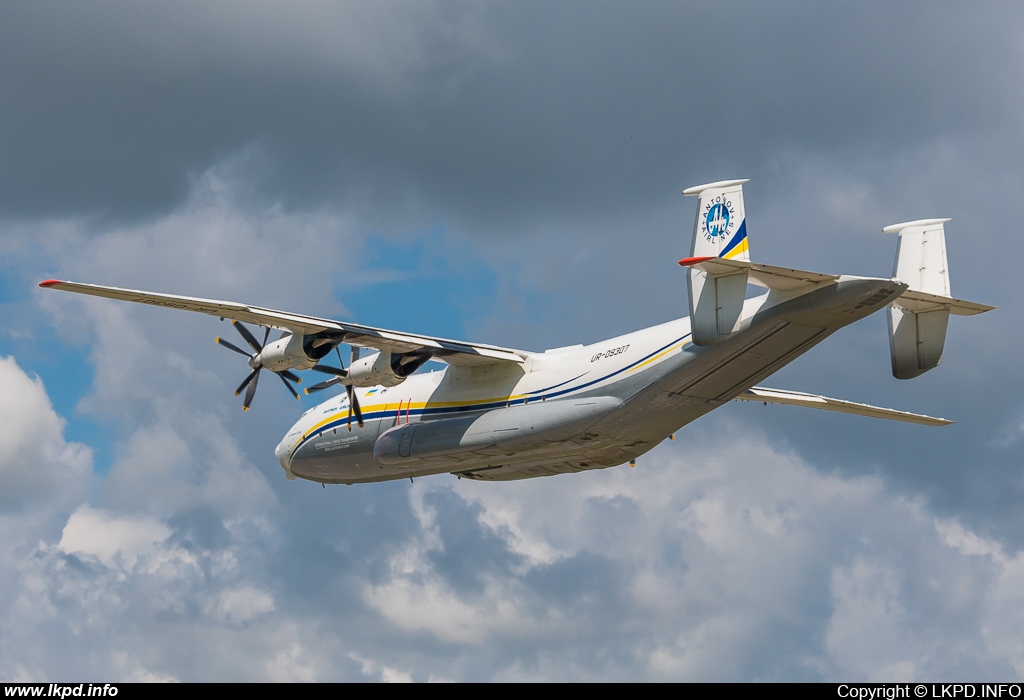 Antonov Design Bureau – Antonov AN-22A UR-09307