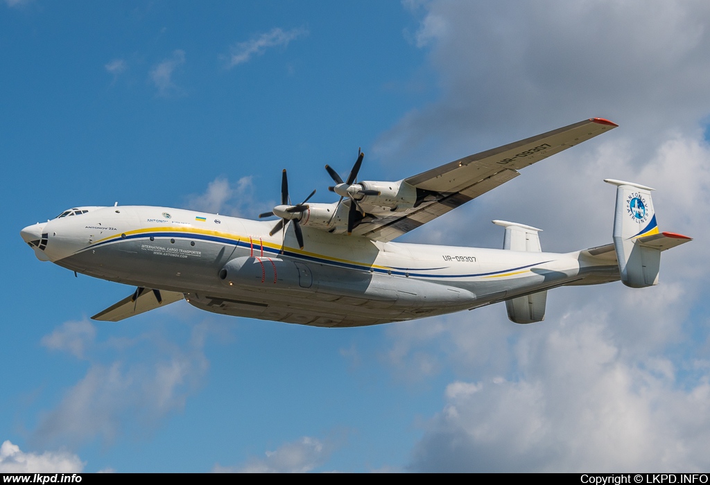 Antonov Design Bureau – Antonov AN-22A UR-09307