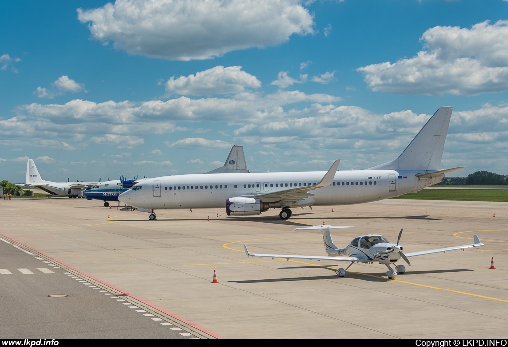 Go2Sky – Boeing B737-86J OM-GTF