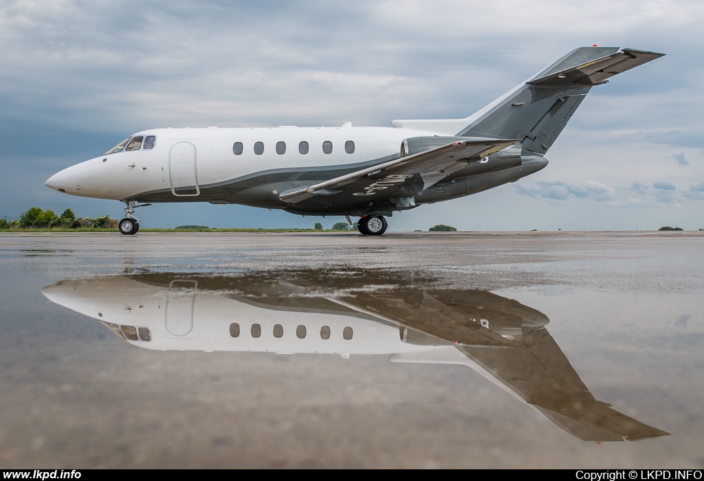 VOLUXIS – Raytheon Hawker 750 G-STWB